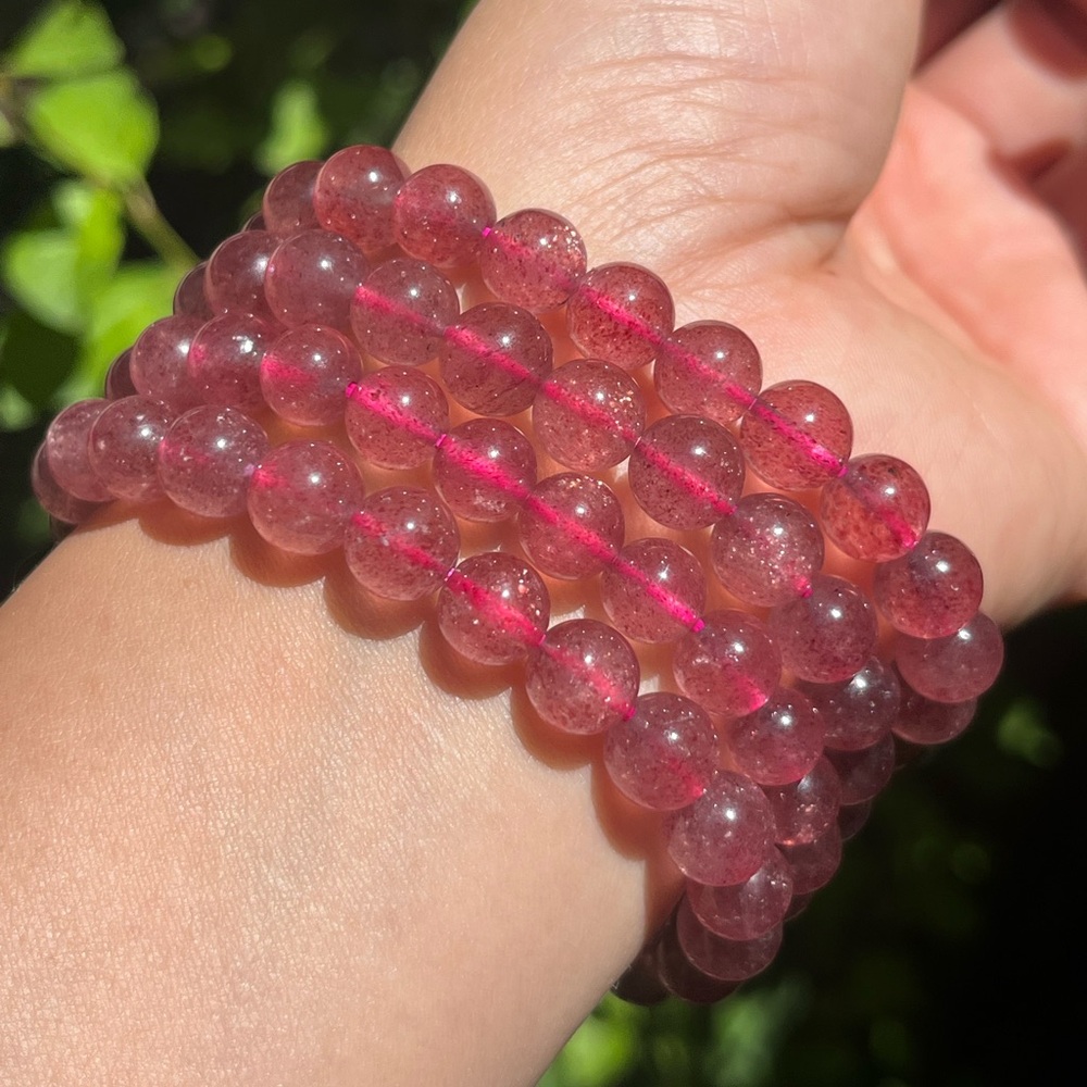 8mm stretchable high quality flashy strawberry quartz bracelet‎